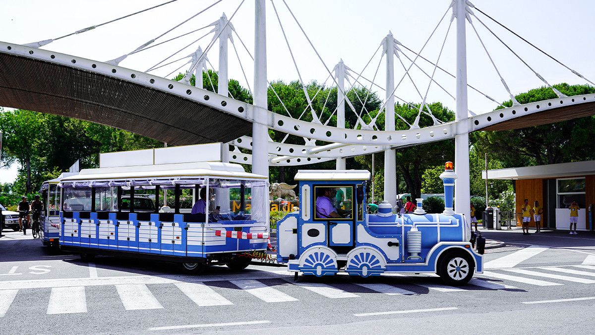 Mit der Bimmelbahn vom Marina di Venezia nach Punta Sabbioni