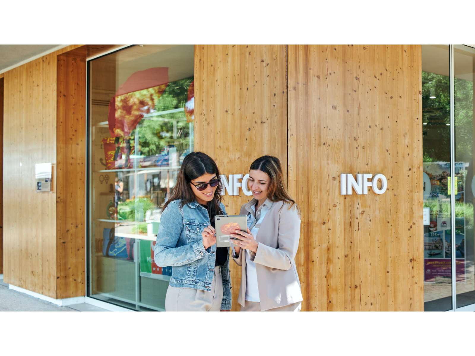 Nuovo info point Marina 2000