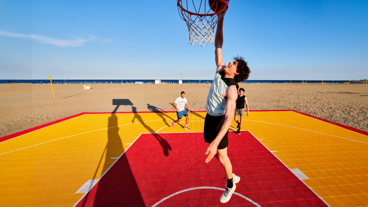 Un nuovo campo da Beach Basket sulla spiaggia del Marina di Venezia
